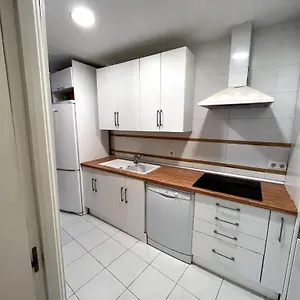  Apartamento Junto Al Puerto Deportivo De España