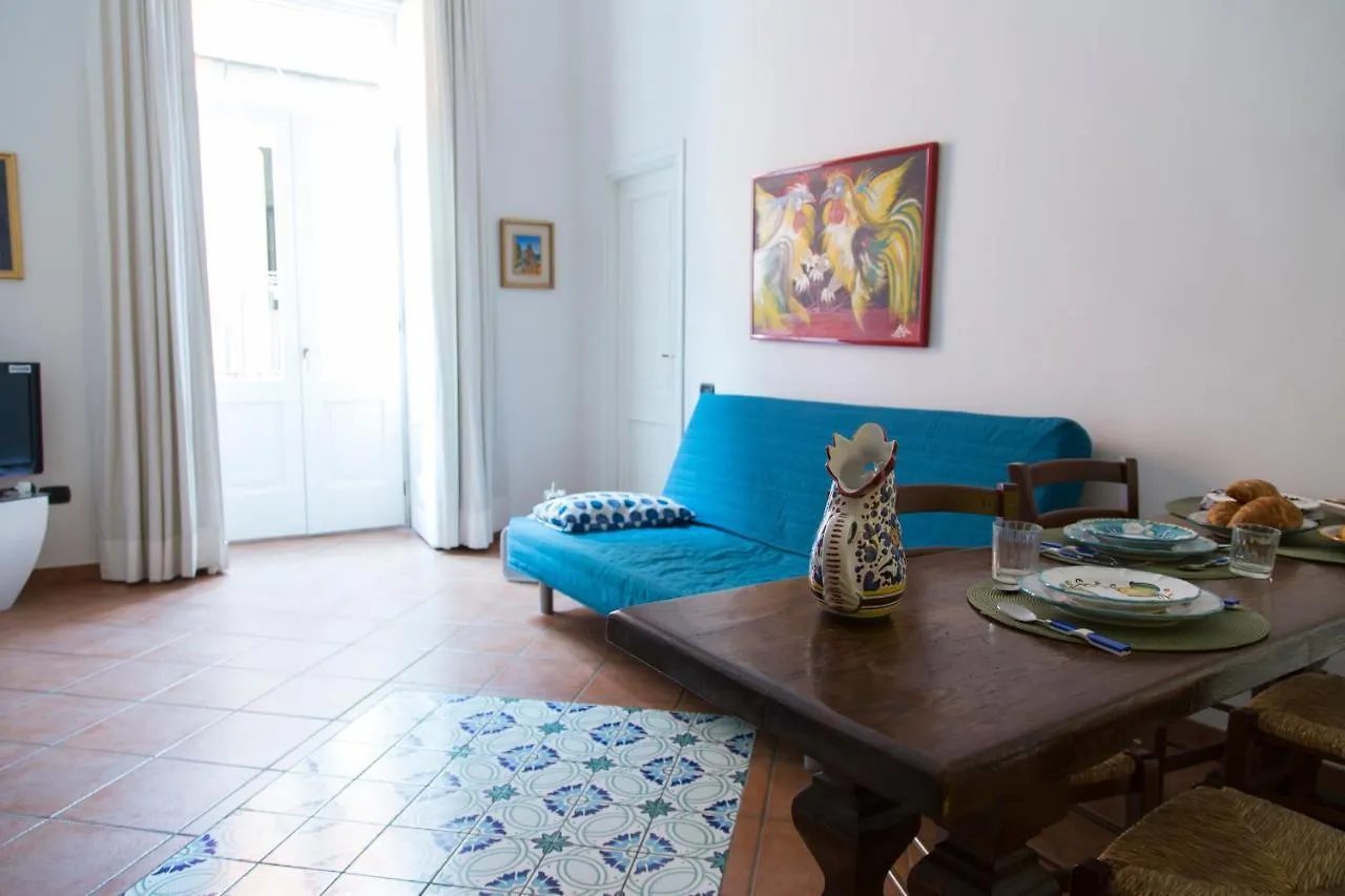 San Gregorio Luxury Apartments Nápoly
