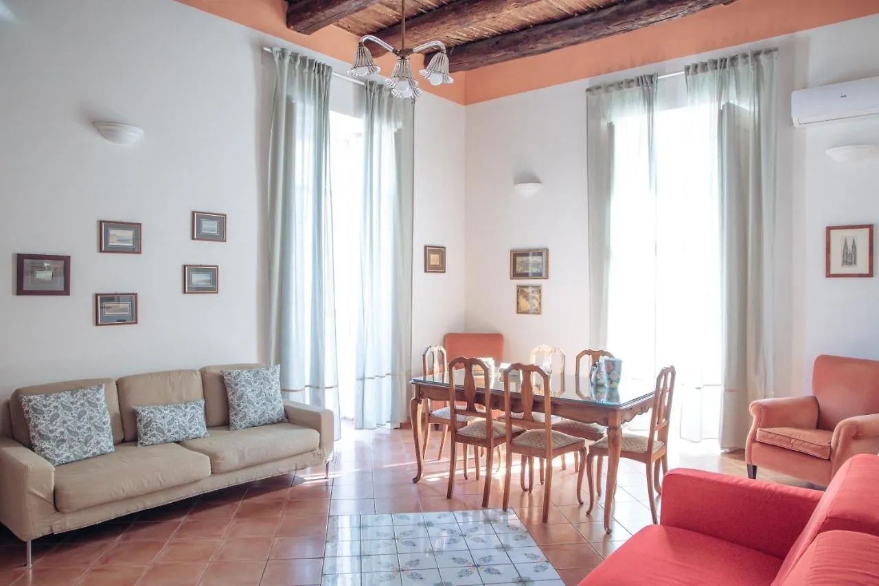 San Gregorio Luxury Apartments Nápoly 0*,  Olaszország